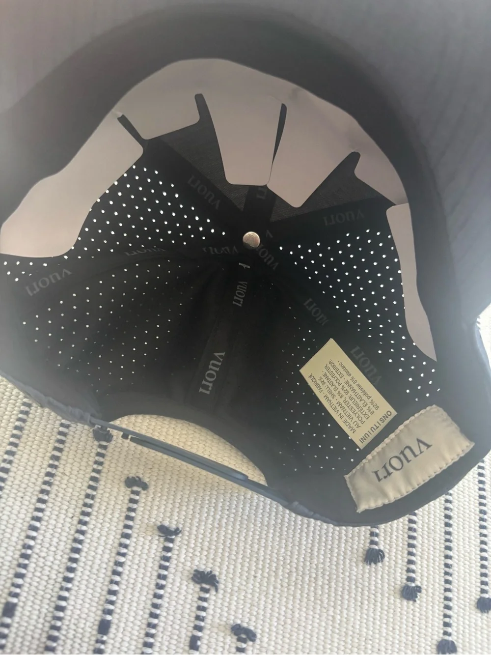 Vuori NWT Black Performance Snapback Hat Cap Unisex